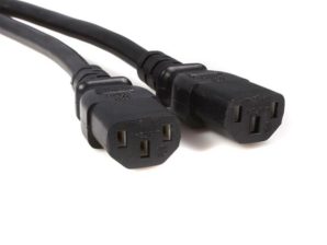 Cable de Poder StarTech.com C14 Macho - 2x C13 Hembra, 3 Metros, Negro .