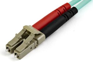 Cable de Fibra Óptica StarTech.com - LC - Dúplex - Multimodo - 7M - Aqua AGUAMARINA - LC A LC - 50/125