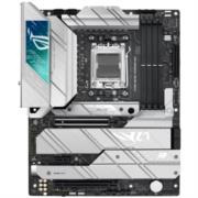 Tarjeta Madre Asus AMD ROG Strix X670E-A Gaming Wi-Fi S-AM5 Serie 7000 4xDDR5 5200 128GB M.2(SATA-PCIe) HDMI/DP/USB